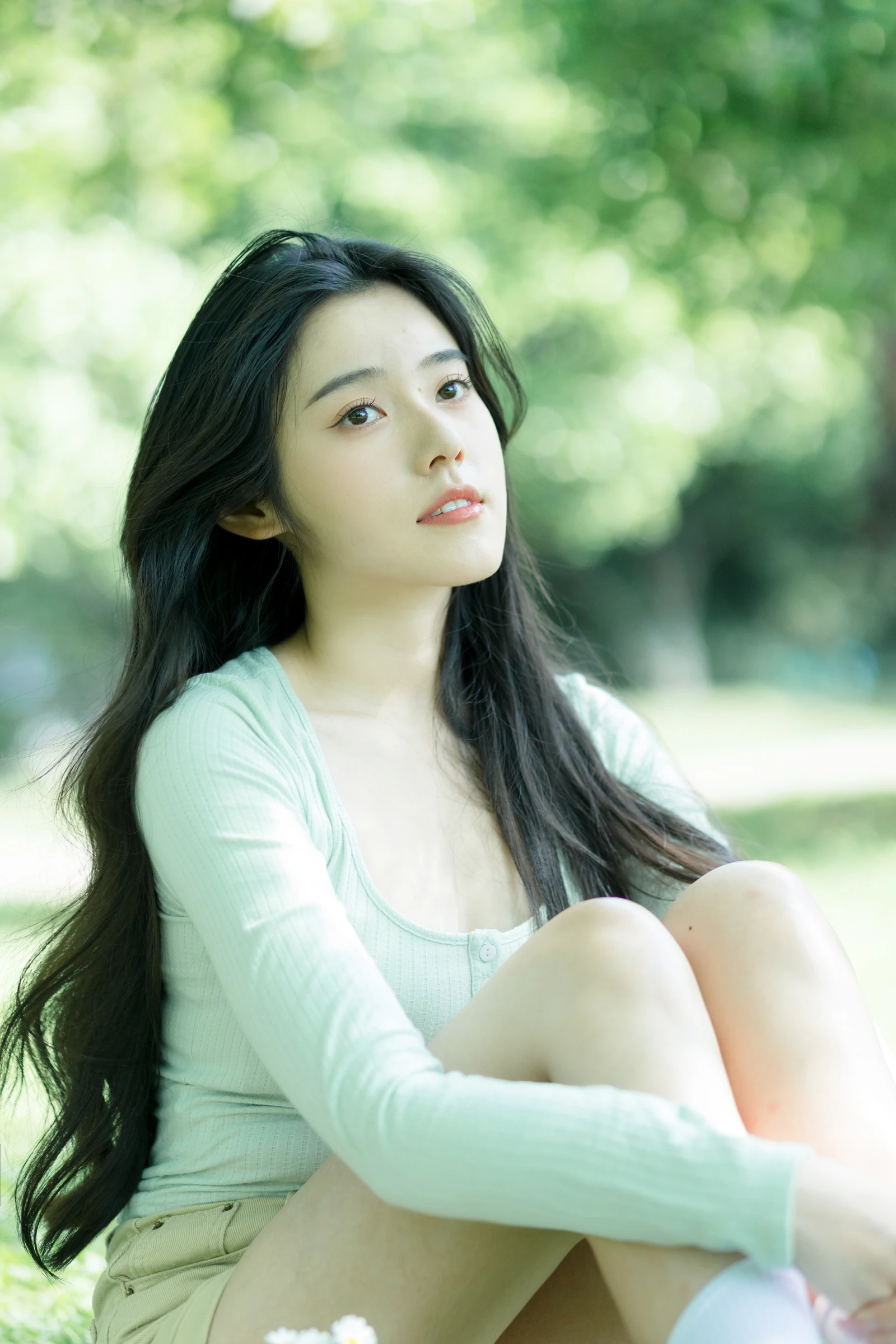 [YITUYU]艺图语-2024.10.16-曼波-靜鏡婧-[27P-244MB]-9.webp